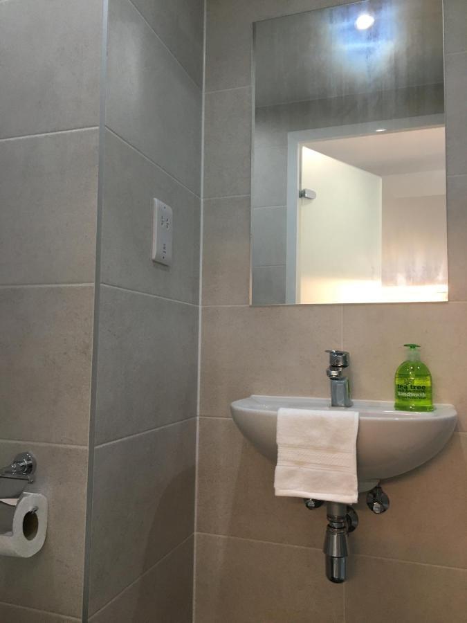 Modern Studios, Newcastle Under Lyme - Sk Экстерьер фото